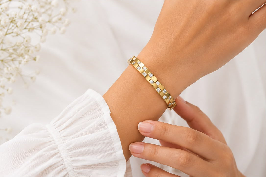 Luxe Gried Crystal Kada